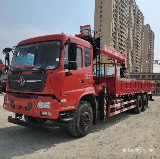 东风玉柴12吨随车吊 支持分期全国包送车